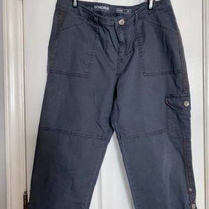 Sonoma Grey cargo capri pants